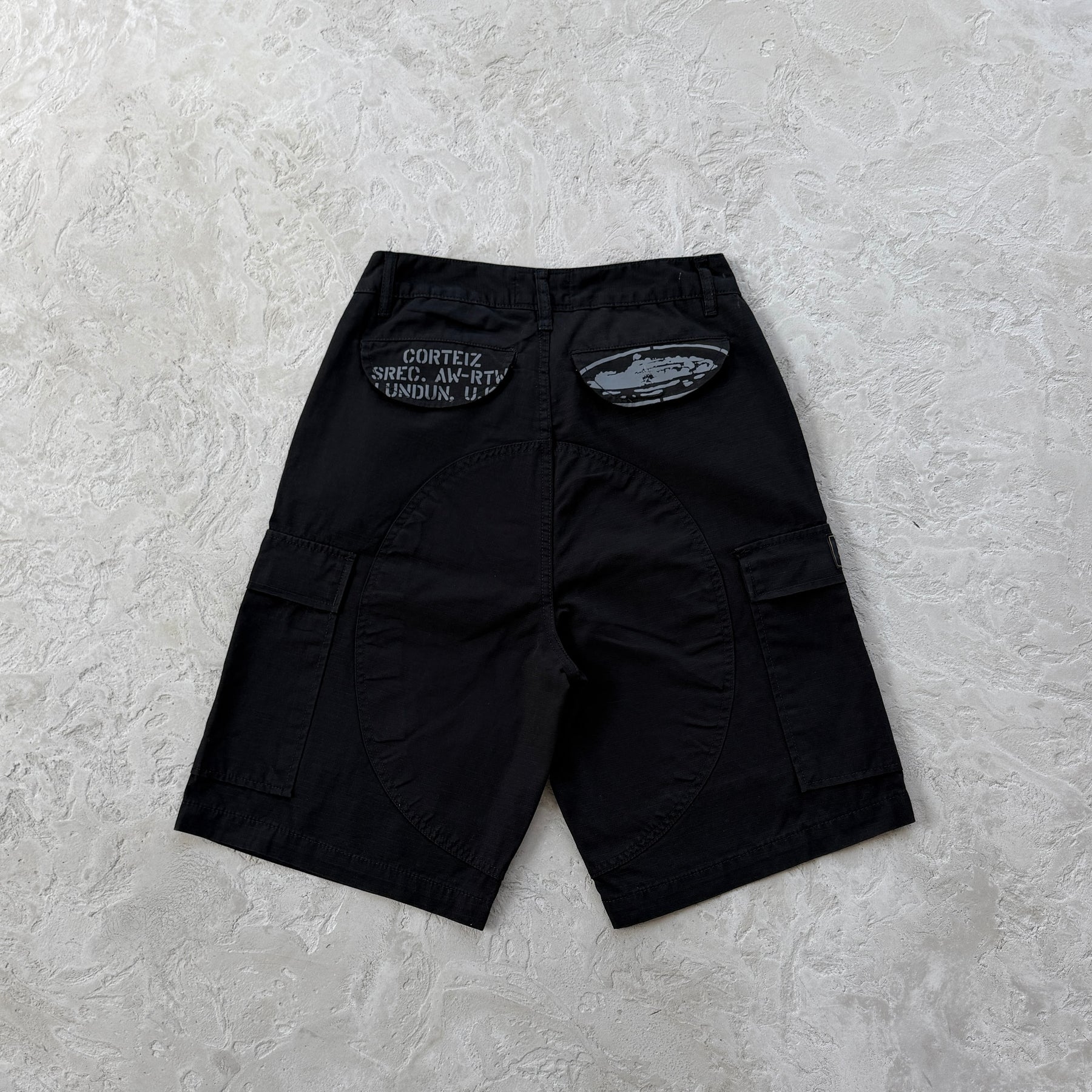 Shorts Corteiz “Guerillaz Cargo Block”