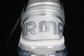 Air max 2013 “Metallic Silver Gold”