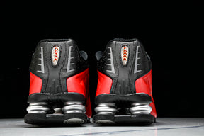 Nike Shox “University Red”