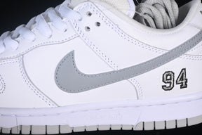 Dunk x Supreme “White Metallic Silver”