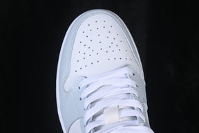 Air Jordan 1 Low “Low Aura Squadron Blue”