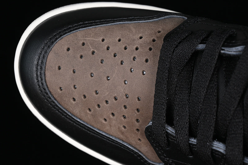 Air Jordan 1 High “Palomino”