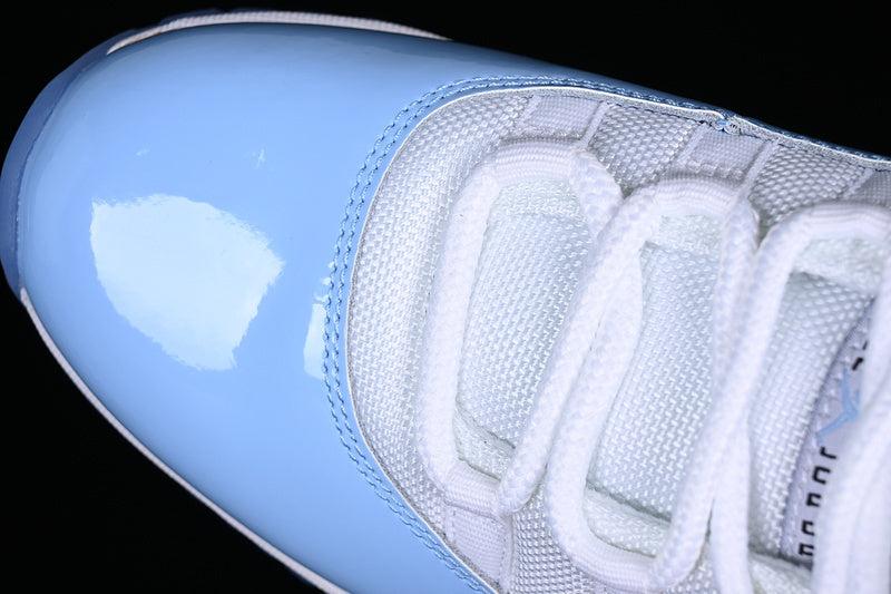 Air Jordan 11  ”Unc”