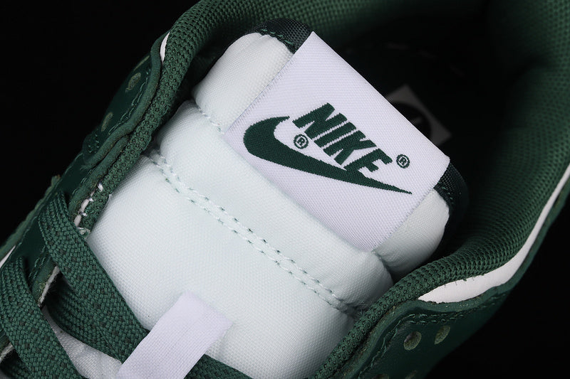 Dunk “Michigan State”