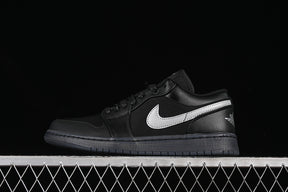 Air Jordan 1 Low “Metalic Silver”