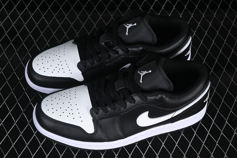 Air Jordan 1 Low “Black white”