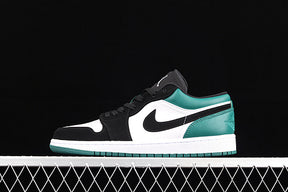 Air Jordan 1 Low “Mystic Green”