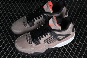 Air jordan 4 “Taupe Haze”