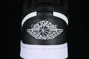 Air Jordan 1 Low “Black white”