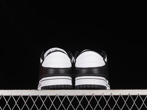 Dunk “Black White”