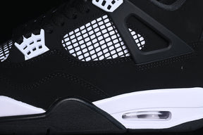 Air jordan 4 “White Thunder”