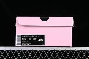 Dunk “Pigeon Black”