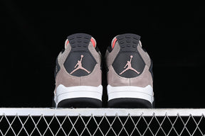 Air jordan 4 “Taupe Haze”