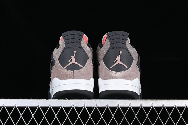 Air jordan 4 “Taupe Haze”